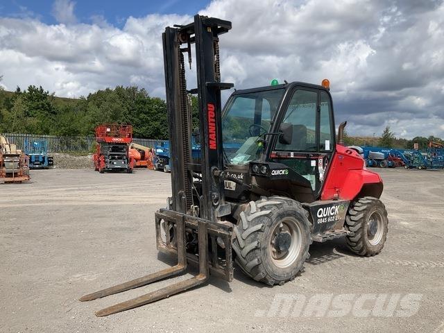 Manitou M30-4 Terenski viličar