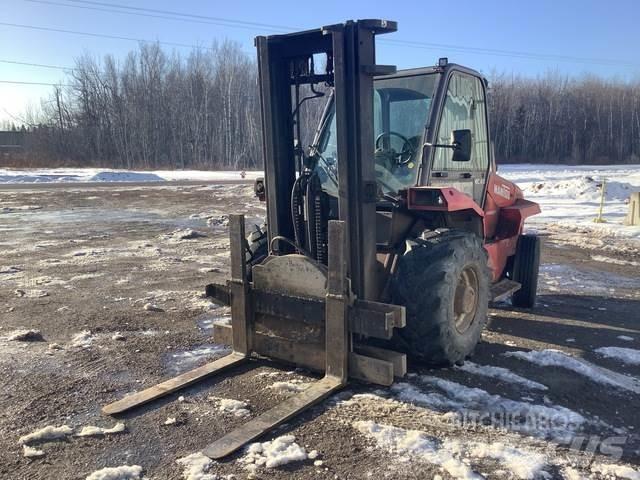 Manitou MC40 Terenski viličar