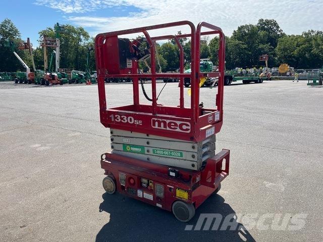 MEC 1330SE Škaraste platforme