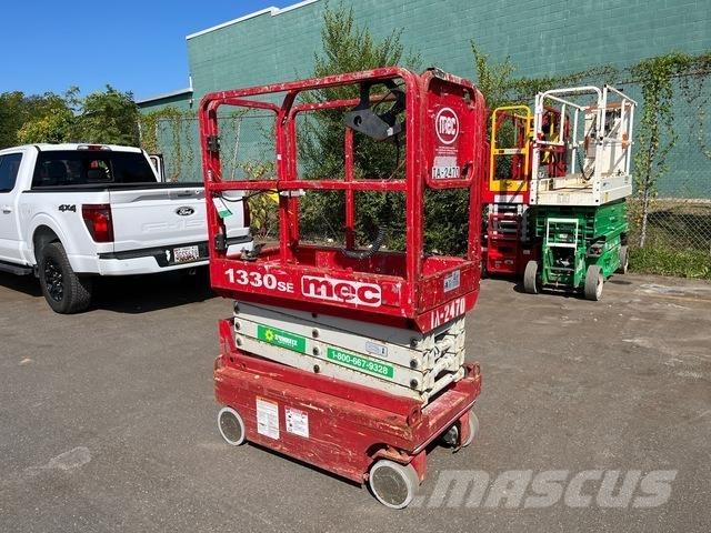 MEC 1330SE Škaraste platforme