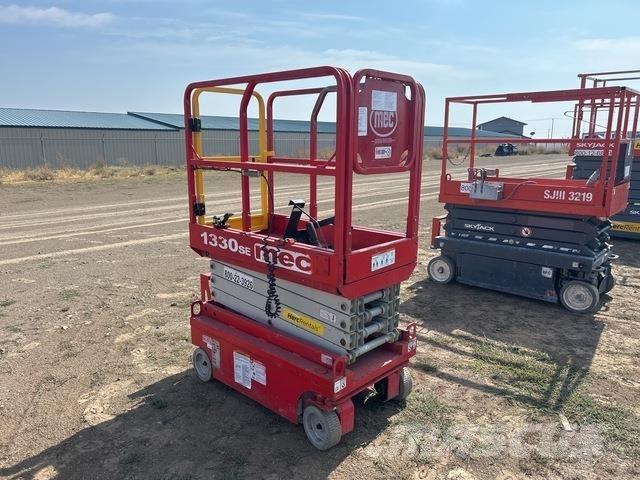 MEC 1330SE Škaraste platforme