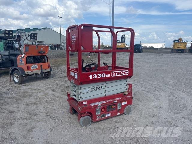 MEC 1330SE Škaraste platforme