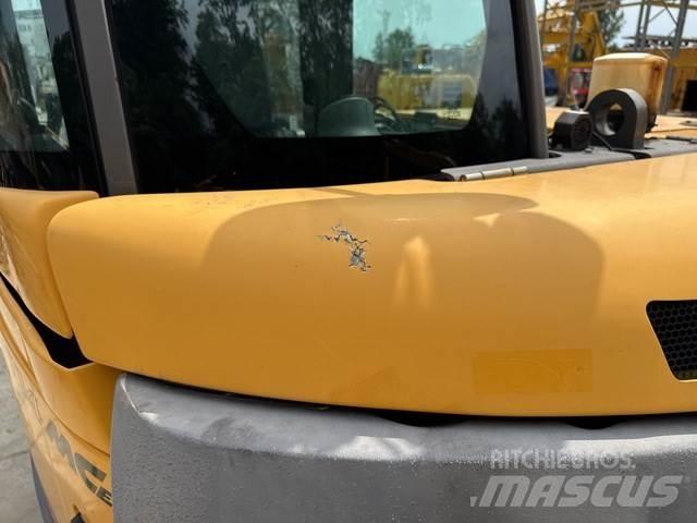 Mecalac 714MC Bageri gusjeničari