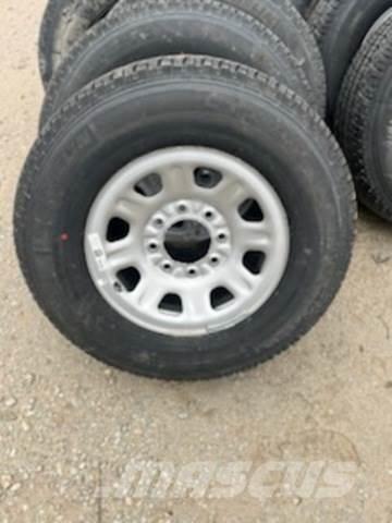 Michelin LTX Gume, kotači i naplatci