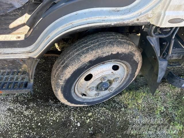 Nissan Atlas Kamioni sa otvorenim sandukom