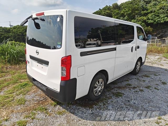 Nissan CARAVAN Mini autobusi