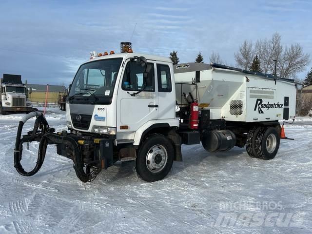 Nissan UD3300 Kamioni mikseri za beton