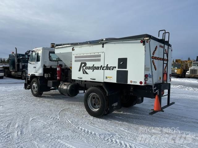 Nissan UD3300 Kamioni mikseri za beton