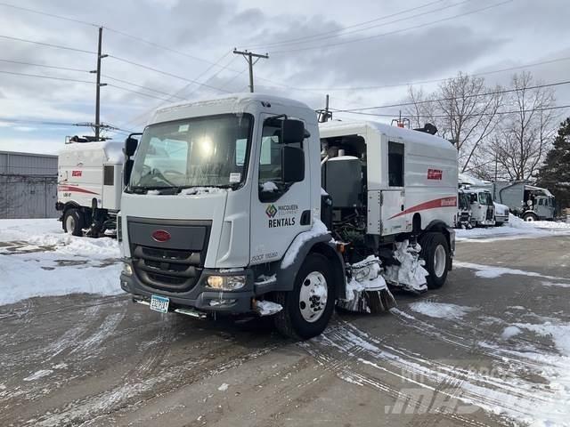 Peterbilt 220 Kamioni za čišćenje ulica