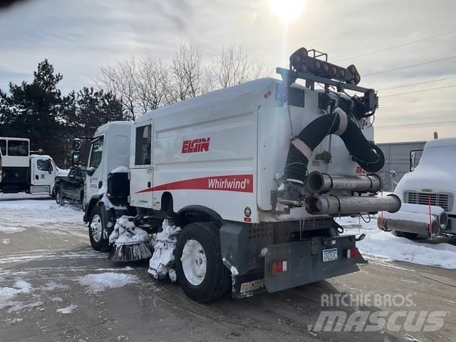 Peterbilt 220 Kamioni za čišćenje ulica