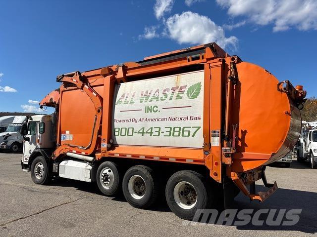 Peterbilt 320 Kamioni za otpad