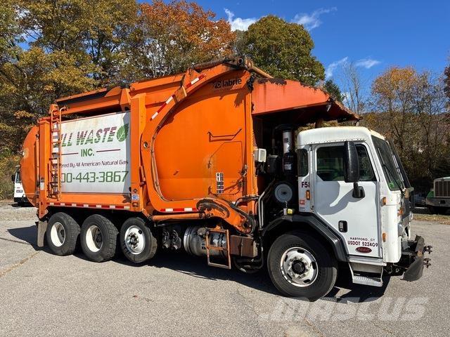 Peterbilt 320 Kamioni za otpad