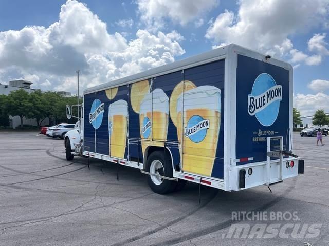 Peterbilt 337 Kamioni za prijevoz pića