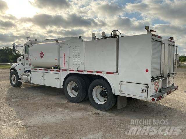 Peterbilt 348 Kamioni cisterne
