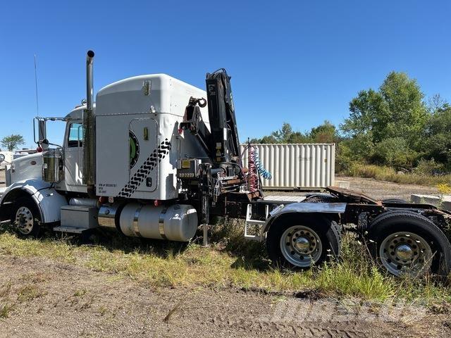 Peterbilt 367 Kamioni sa kranom