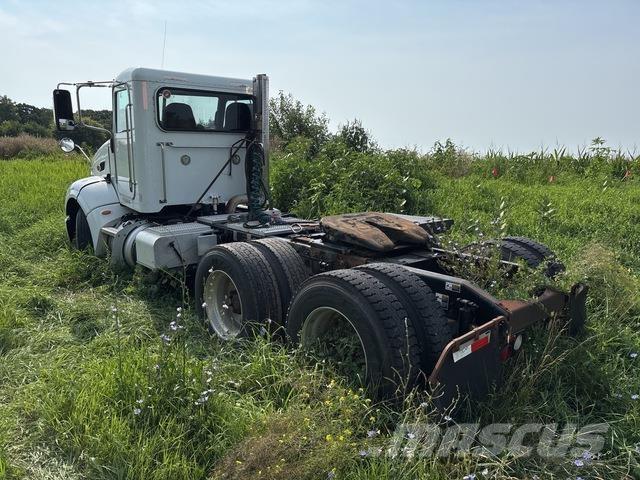Peterbilt 384 Traktorske jedinice