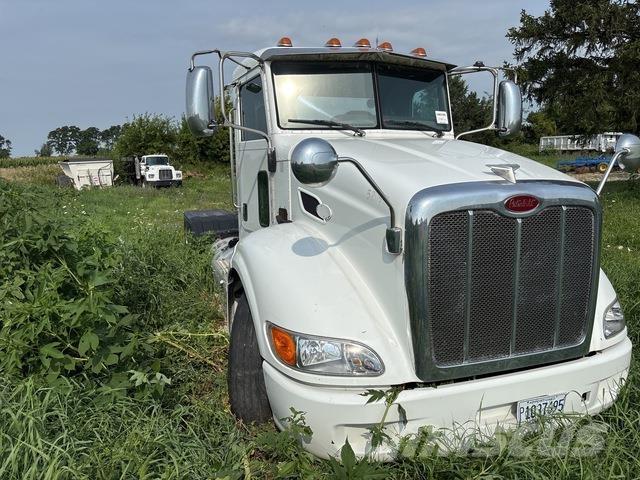 Peterbilt 384 Traktorske jedinice