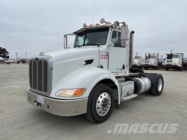 Peterbilt 384 Traktorske jedinice