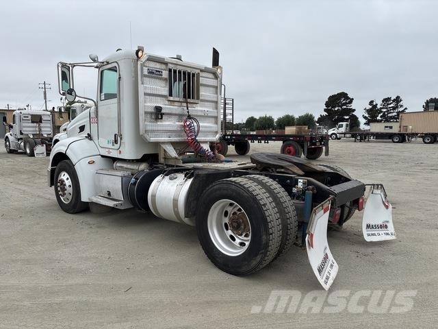 Peterbilt 384 Traktorske jedinice