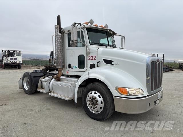 Peterbilt 384 Traktorske jedinice