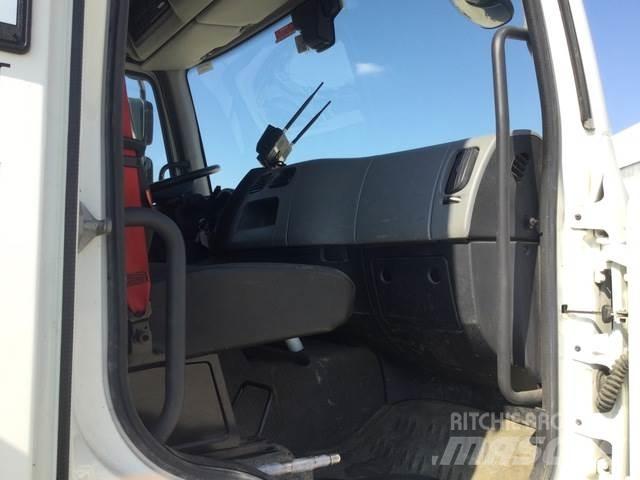 Renault D250 Kamioni za pokretne bušotine