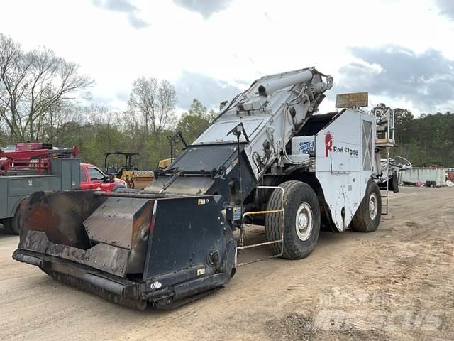 Roadtec 2500E Vozila za prijevoz materijala