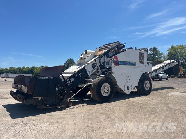 Roadtec SB2500 Vozila za prijevoz materijala