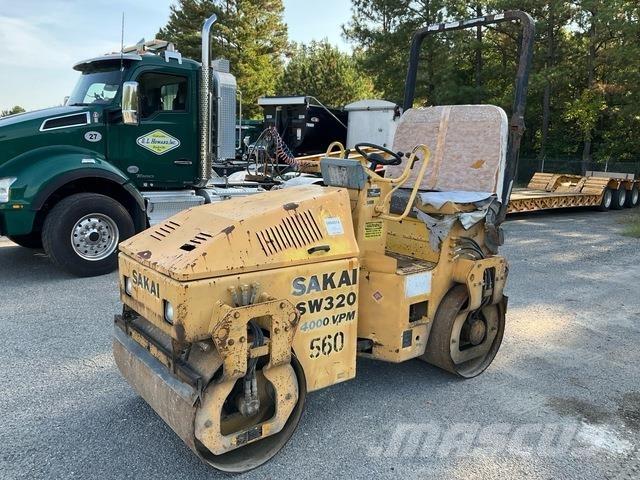 Sakai SW320 Valjci sa dvojnim bubnjem