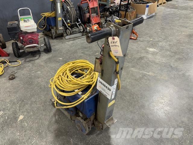  Sinclair Strojevi za čiščenje i ribanje podova