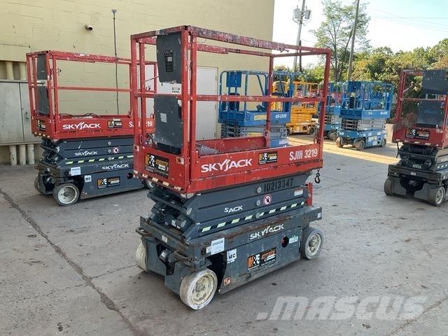 SkyJack 3219 Škaraste platforme