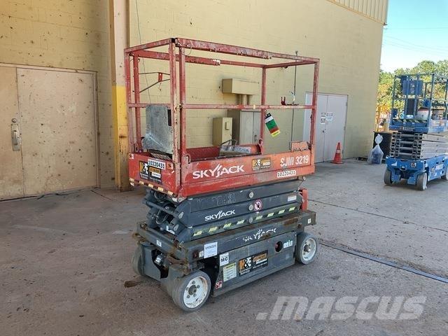 SkyJack 3219 Škaraste platforme