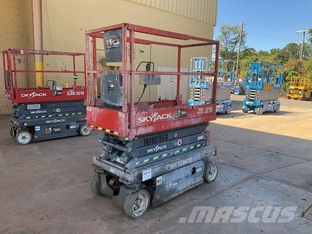 SkyJack 3219 Škaraste platforme