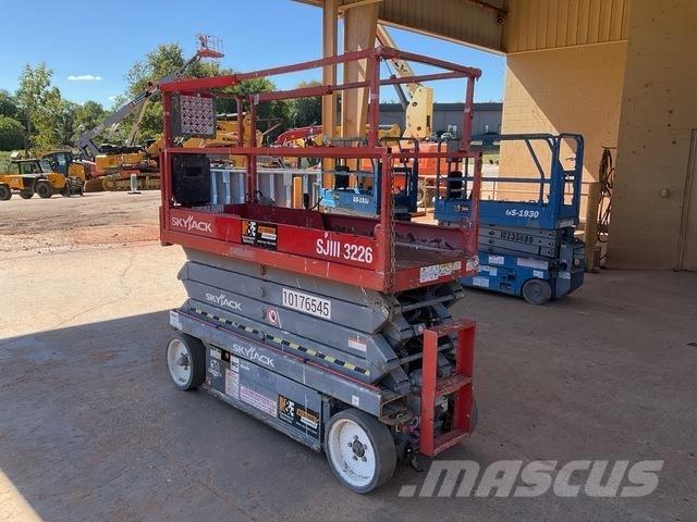 SkyJack 3226 Škaraste platforme