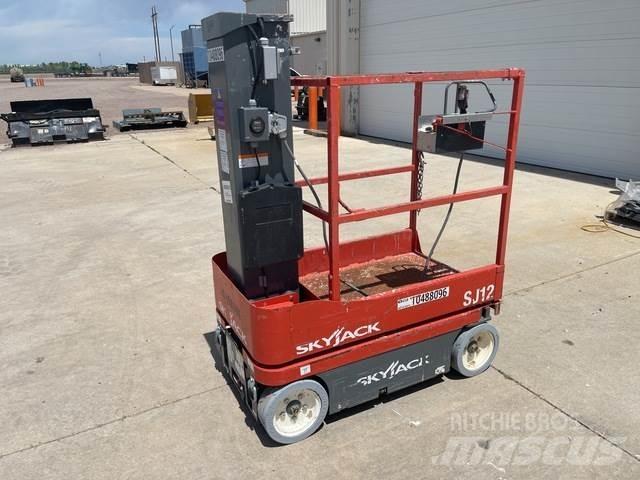 SkyJack SJ12 Vertikalne radne podizne platforme