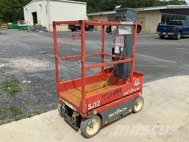 SkyJack SJ12 Vertikalne radne podizne platforme