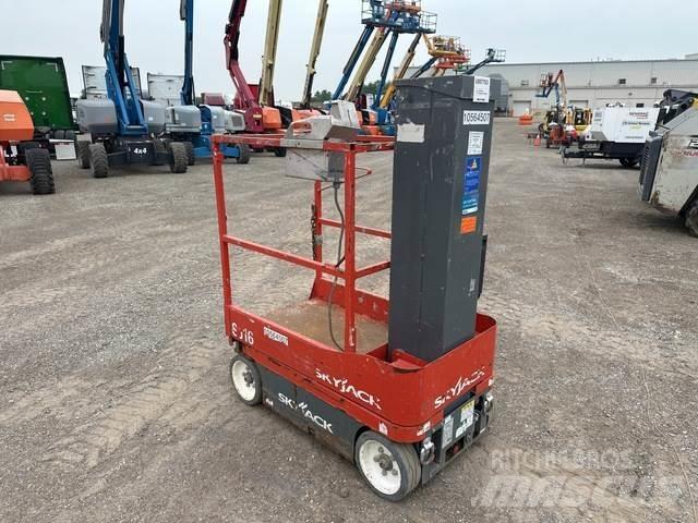SkyJack SJ16 Vertikalne radne podizne platforme