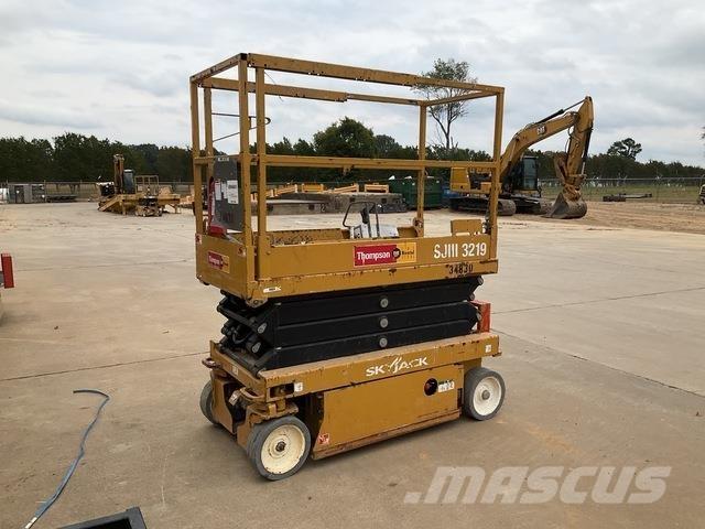 SkyJack SJ3219 Škaraste platforme