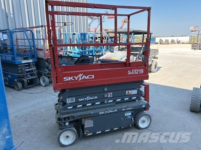 SkyJack SJ3219 Škaraste platforme