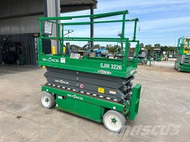 SkyJack SJ3226 Škaraste platforme