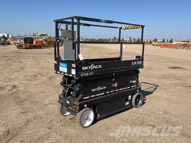 SkyJack SJ3226 Škaraste platforme
