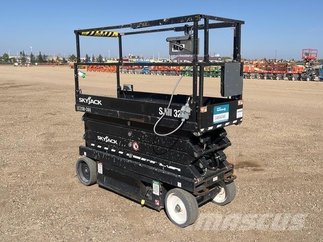 SkyJack SJ3226 Škaraste platforme