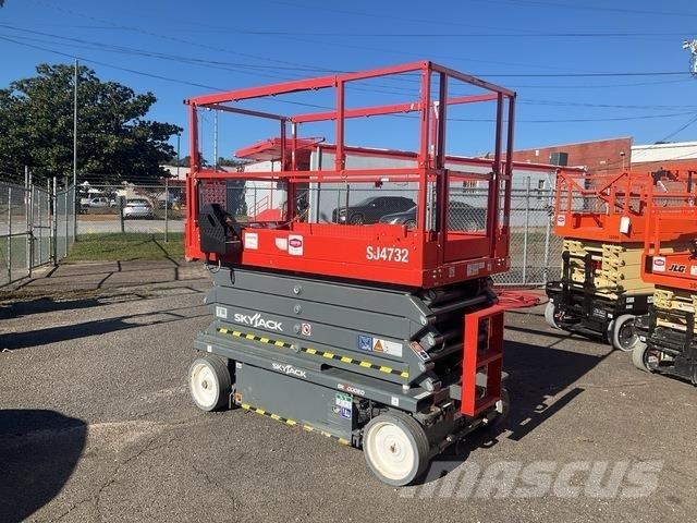SkyJack SJ4732 Škaraste platforme