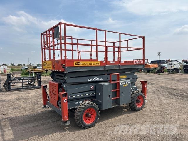 SkyJack SJ8841 Škaraste platforme