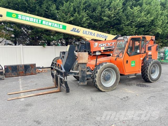 SkyTrak 10054 Teleskopski viličari