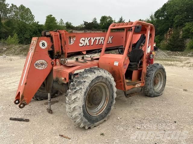 SkyTrak 8042 Teleskopski viličari