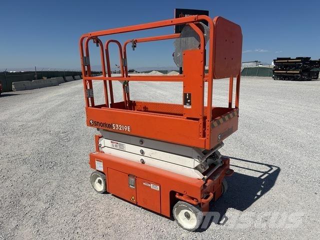 Snorkel S3219E Škaraste platforme