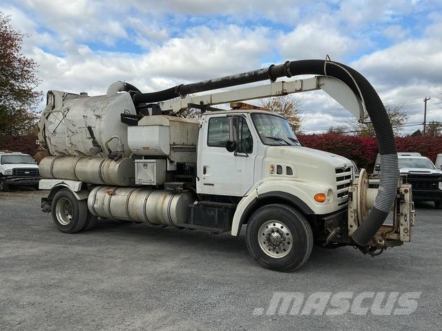 Sterling L7501 Kombiji / vakuumski kamioni