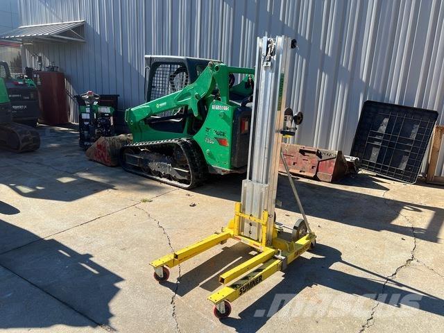 Sumner 2010 Utovorne dizalice, vitla i dizala za materijal