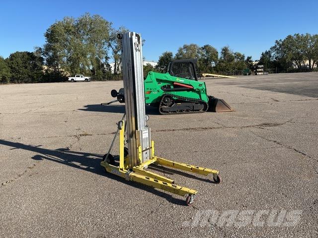 Sumner 2118 Utovorne dizalice, vitla i dizala za materijal