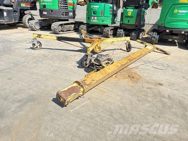 Sumner R250 Utovorne dizalice, vitla i dizala za materijal